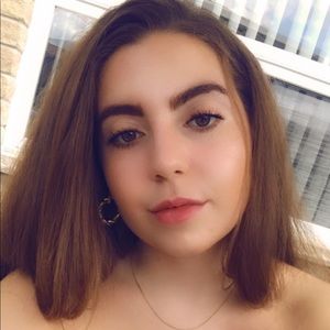 Meet your Posher, Delilah